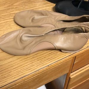 Capezio showstopper jazz shoes